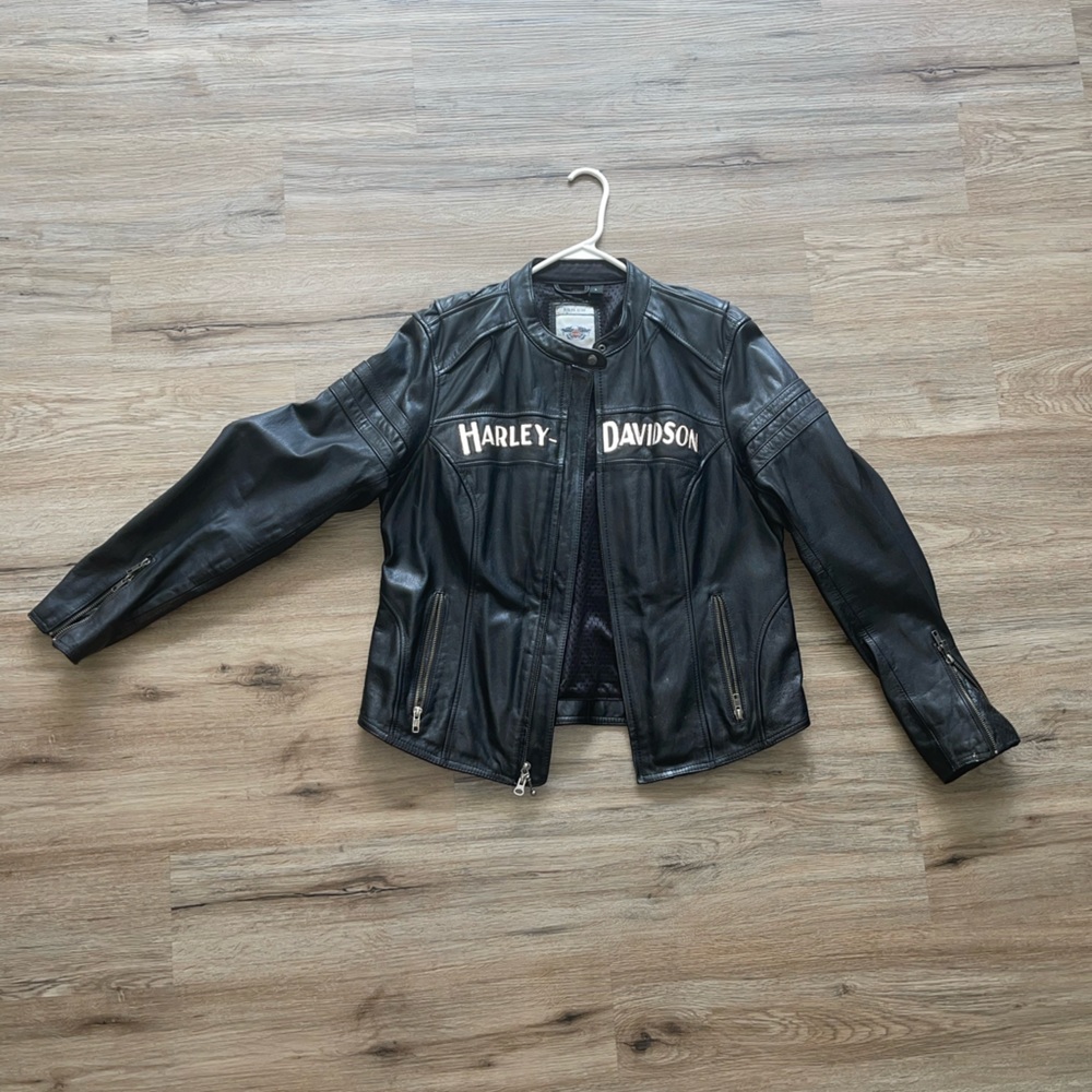 Women’s Large Harley Davidson Leather Jacket Like New